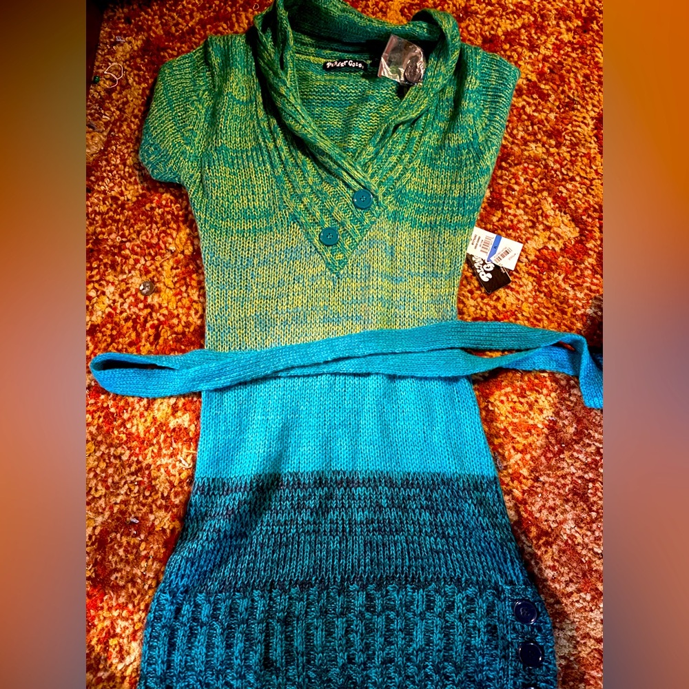 Multi-color shortsleeve sweater. Still with tags